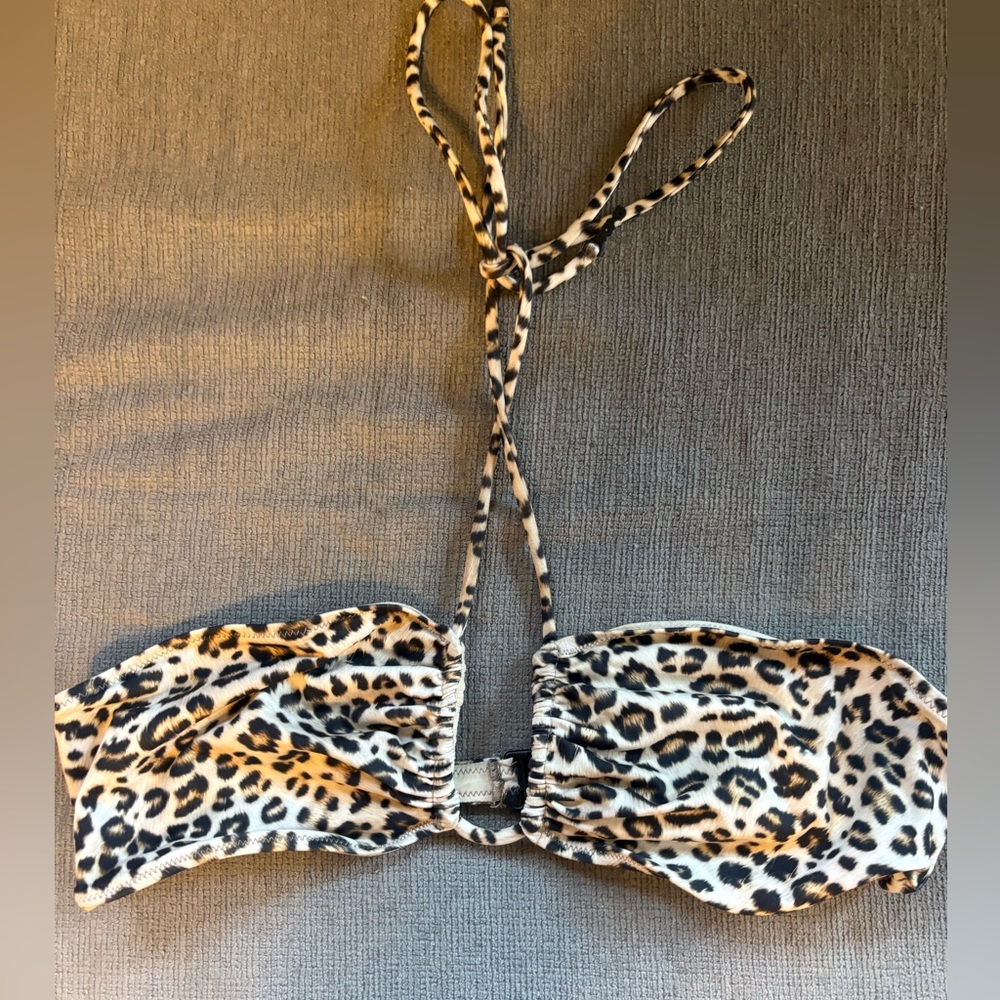 SKIMS Cream and Black Abstract Top